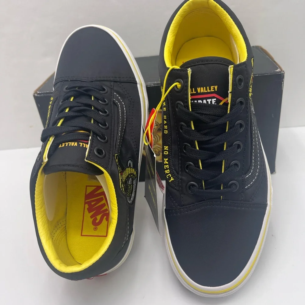 Vans WMNS Old Skool Cobra Kai Black/Yellow/White Sneakers VN0A3WKT05N